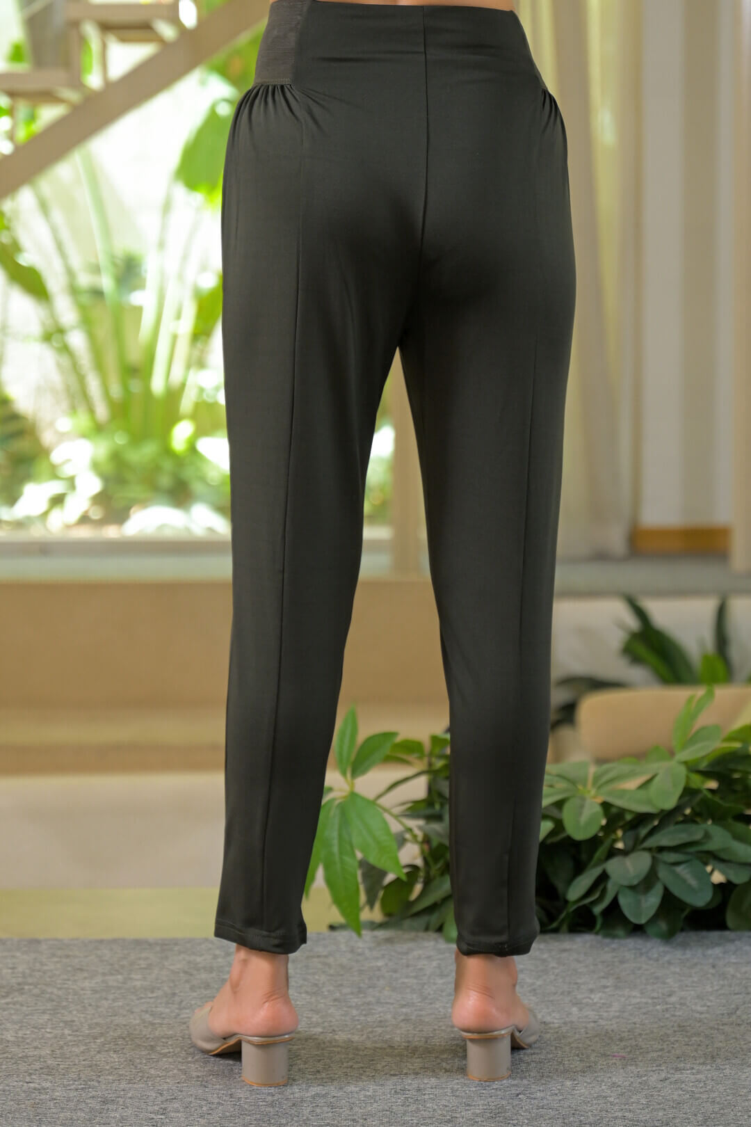 Olive Green Mid-Rise Stretch Waist Maternity Comfort Pant