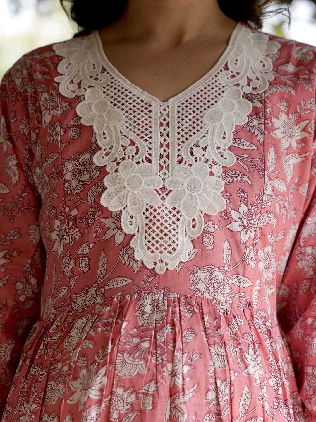 Peach White Floral Printed Maternity & Feeding Friendly Cotton Kurta Set